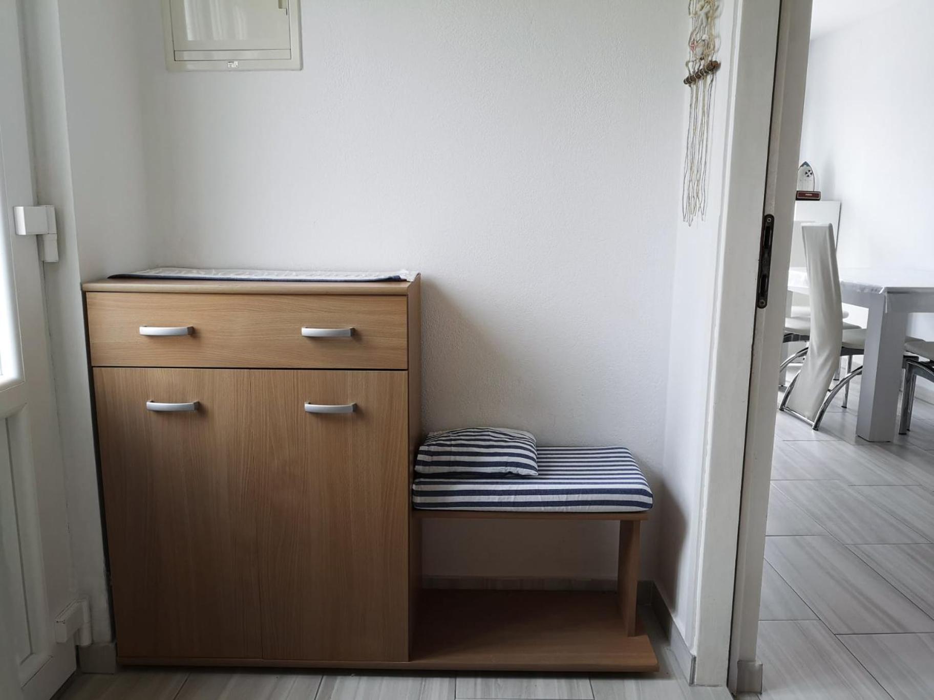 Apartman Milutin Vrsi Exterior photo